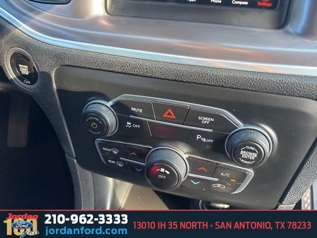 2019 Dodge Charger SXT