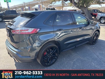 2022 Ford Edge ST