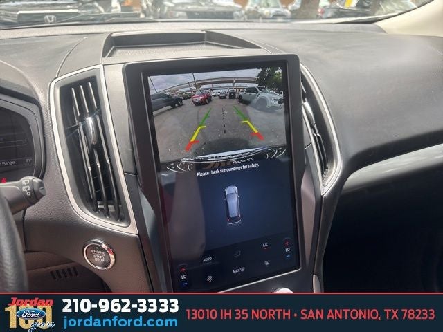 2023 Ford Edge SE
