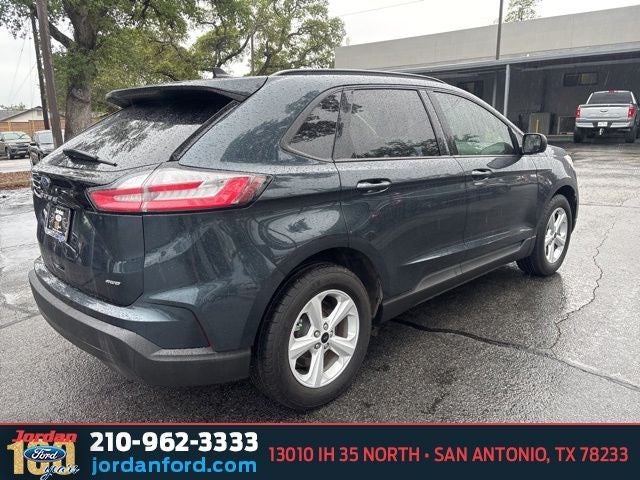 2023 Ford Edge SE