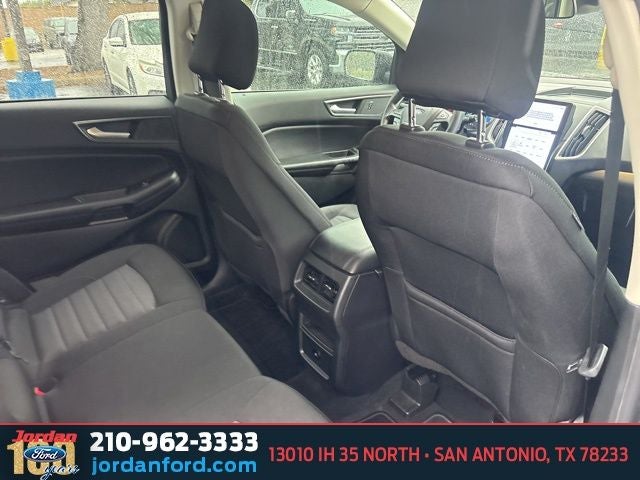 2023 Ford Edge SE