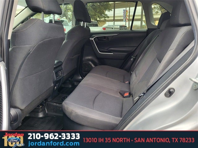 2019 Toyota RAV4 Hybrid LE