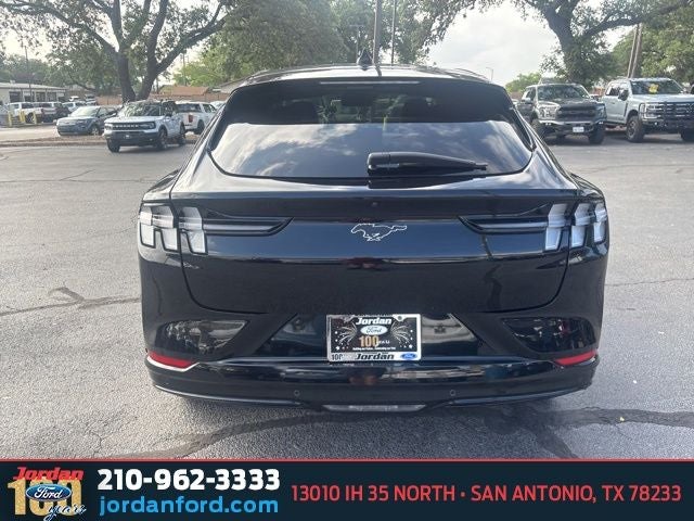 2022 Ford Mustang Mach-E Premium Extended Range