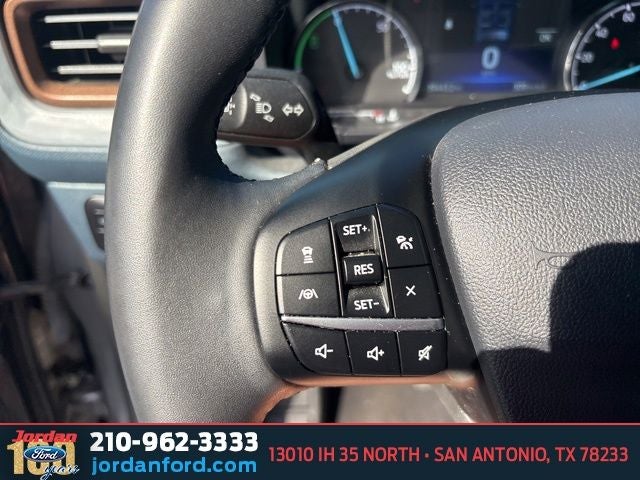 2023 Ford Maverick Lariat