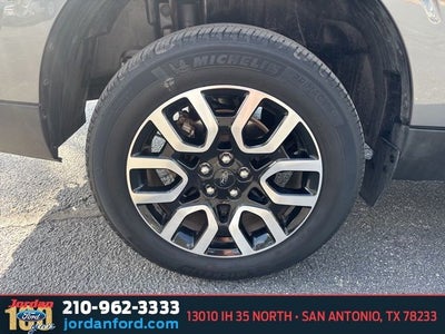 2023 Ford Maverick Lariat