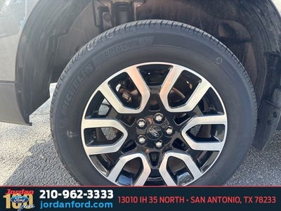 2023 Ford Maverick Lariat