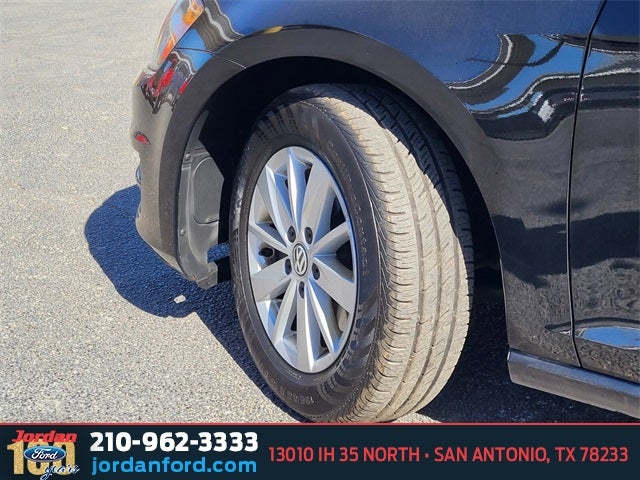 2016 Volkswagen Golf TSI S 4-Door