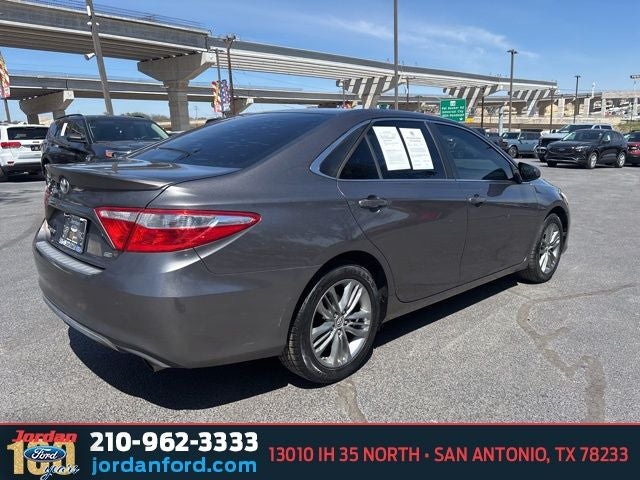 2016 Toyota Camry SE