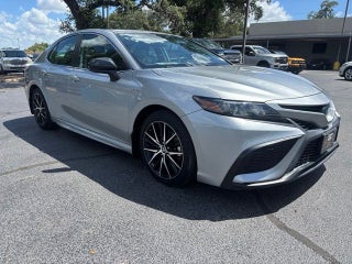 2021 Toyota Camry Hybrid SE