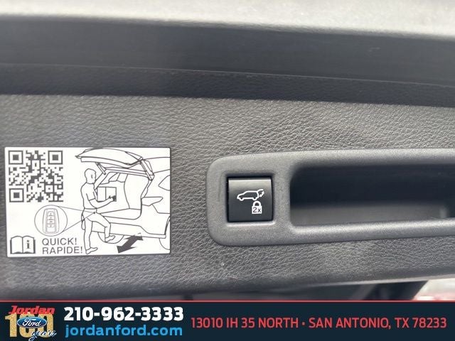 2024 Toyota Sienna Platinum 7 Passenger