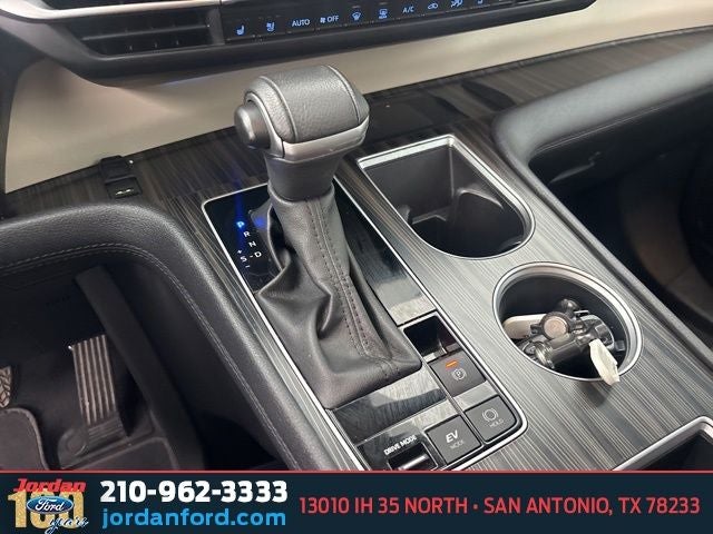 2024 Toyota Sienna Platinum 7 Passenger