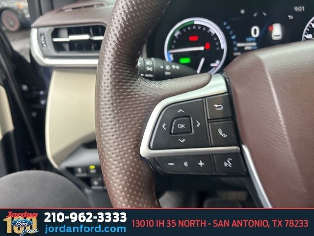 2024 Toyota Sienna Platinum 7 Passenger