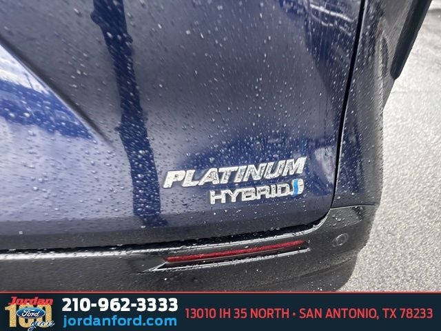 2024 Toyota Sienna Platinum 7 Passenger