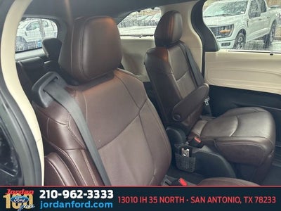 2024 Toyota Sienna Platinum 7 Passenger