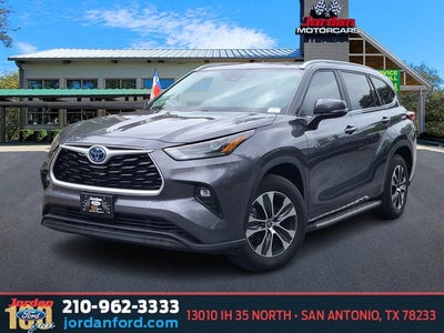 2023 Toyota Highlander Hybrid XLE