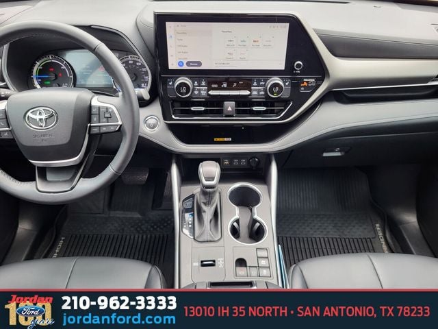 2023 Toyota Highlander Hybrid XLE