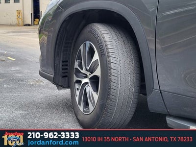 2023 Toyota Highlander Hybrid XLE