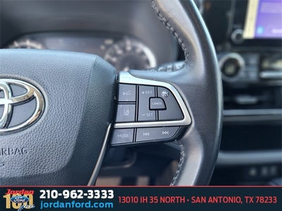 2023 Toyota Highlander LE