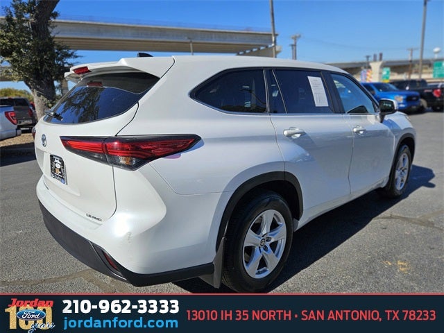 2023 Toyota Highlander LE