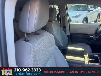 2021 Toyota Sienna LE 8 Passenger