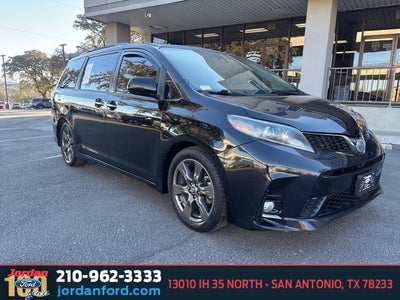 2020 Toyota Sienna 8 Passenger