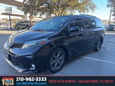 2020 Toyota Sienna 8 Passenger