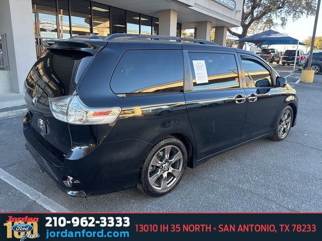 2020 Toyota Sienna 8 Passenger