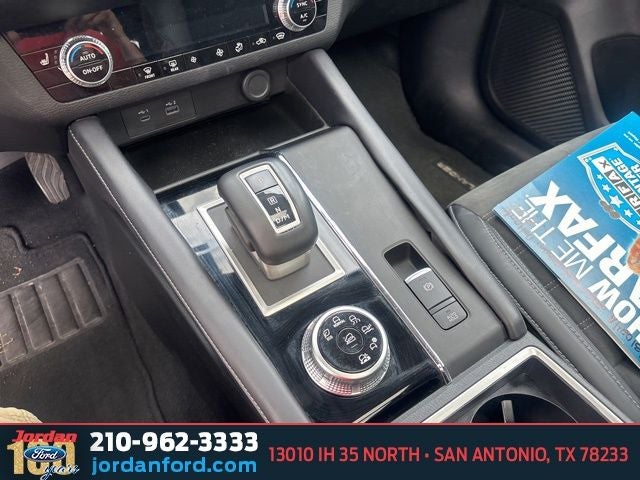 2023 Mitsubishi Outlander SE