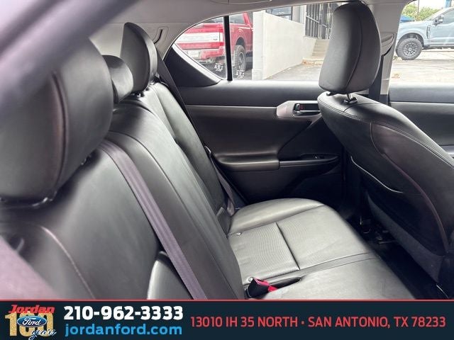 2011 Lexus CT 200h Premium