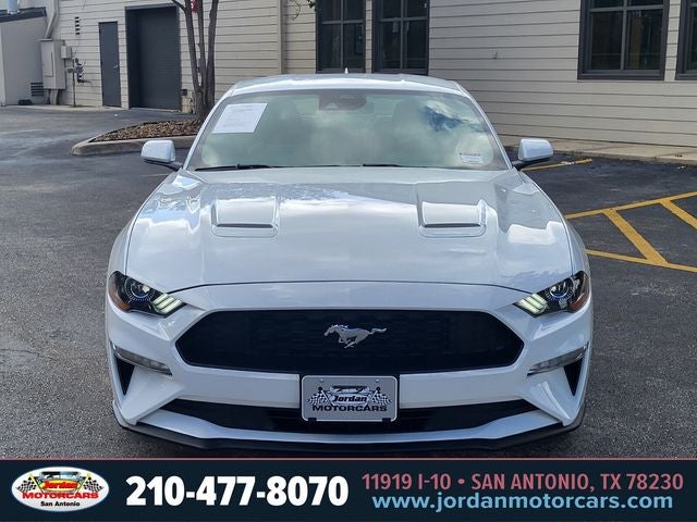 2022 Ford Mustang EcoBoost
