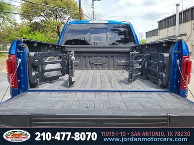 2017 Ford F-150 Raptor SUPERCREW 4X4 802A PKG