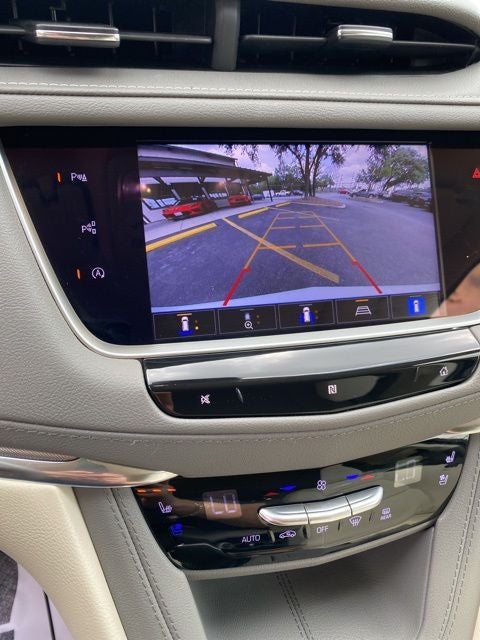 2021 Cadillac XT5 Premium Luxury