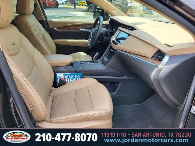 2022 Cadillac XT5 Premium Luxury Platinum Pkg.