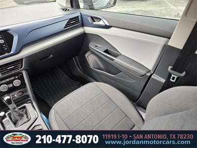 2024 Volkswagen Taos 1.5T SE