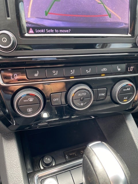 2017 Volkswagen Jetta 1.8T SEL