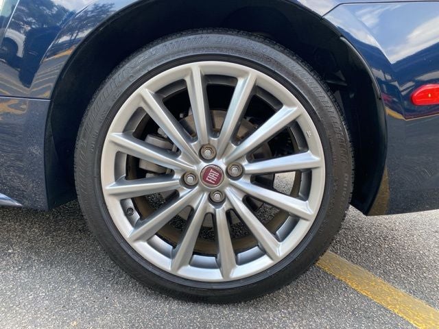 2018 FIAT 124 Spider Lusso Red Top Edition