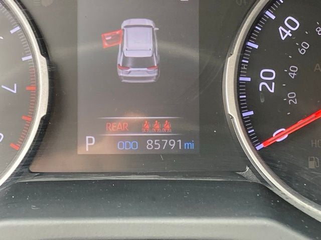 2020 Toyota RAV4 LE