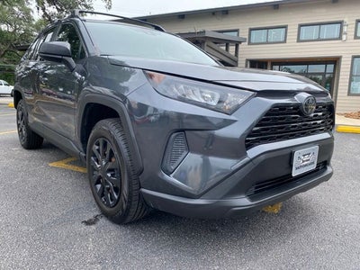 2020 Toyota RAV4 LE
