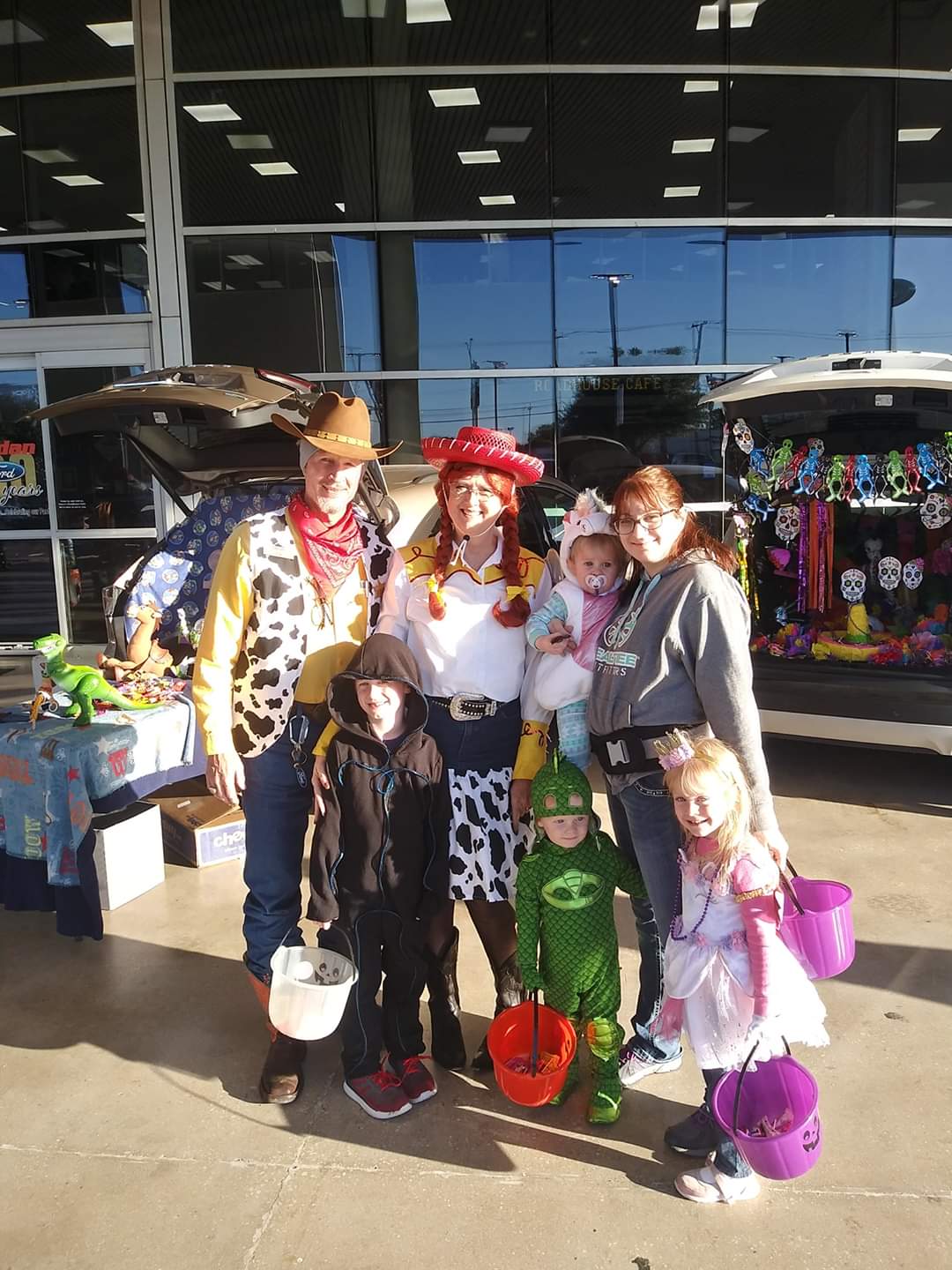 >3rd 100 day of the year Trunk or Treat event at Jordan Ford